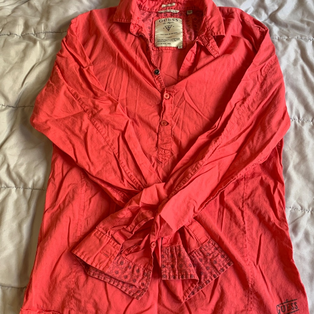 Men’s M Salmon casual dress shirt